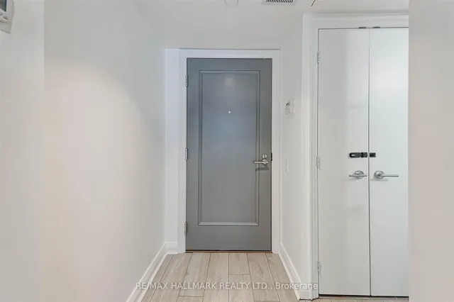 Additional image 5 of 155 Yorkville Ave Unit 1412