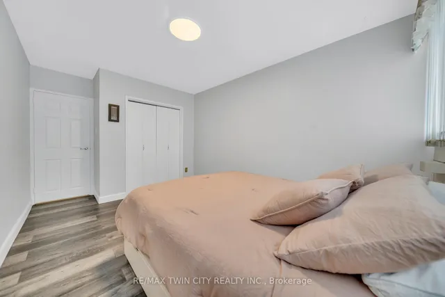 Additional image 19 of 24 Midland Dr Unit 701