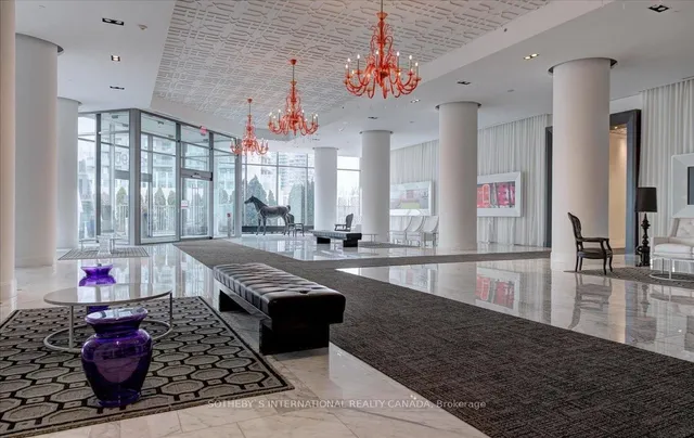 Additional image 3 of 90 Park Lawn Rd Unit 915