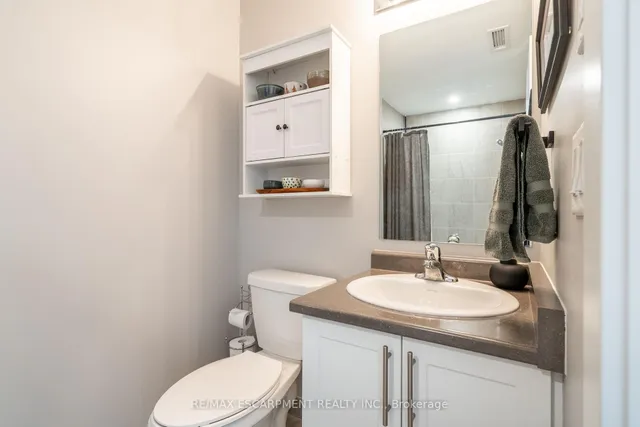 Additional image 23 of 600 North Service Rd Unit 613