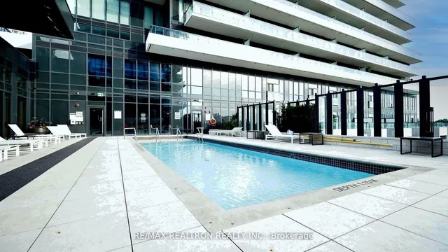 Additional image 27 of 30 Inn On The Park Dr Unit 3706