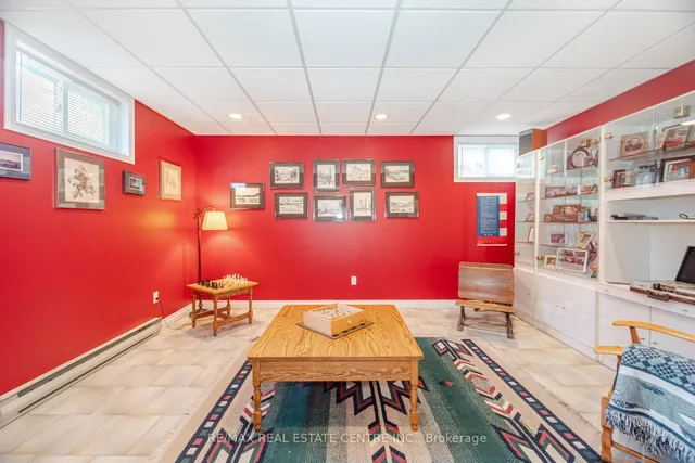 Additional image 38 of 42 Fernbrook Cres