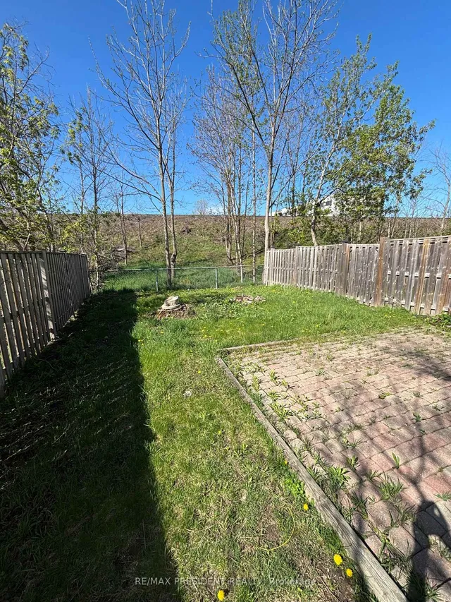 Additional image 3 of 64 Bronte St Unit 1