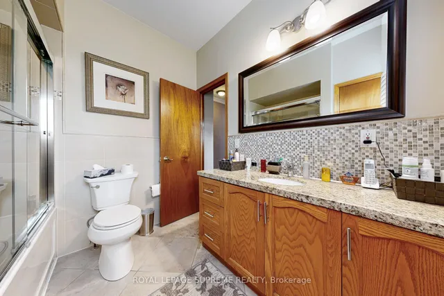 Additional image 28 of 10 Freeman Rd