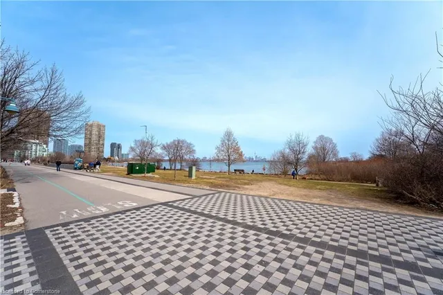 Additional image 34 of 38 Annie Craig Dr Unit 1511