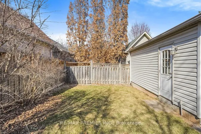 Additional image 37 of 2595 Blackcombe Cres