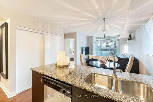 Additional image 8 of 5740 Yonge St Unit 1010