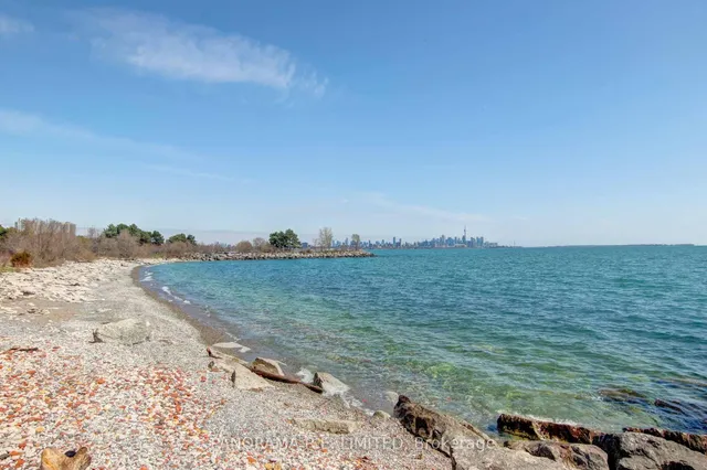 Additional image 44 of 14 Louisa St