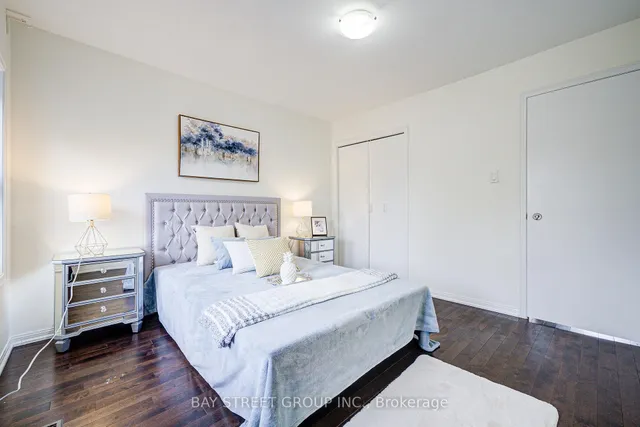 Additional image 13 of 102 Mossbrook Cres