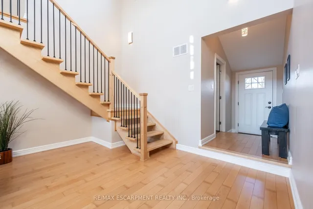 Additional image 40 of 5433 Sixth Line