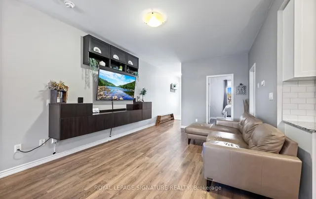 Additional image 14 of 82 Daylily Lane