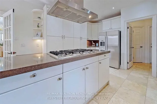 Additional image 10 of 83 Norton Ave