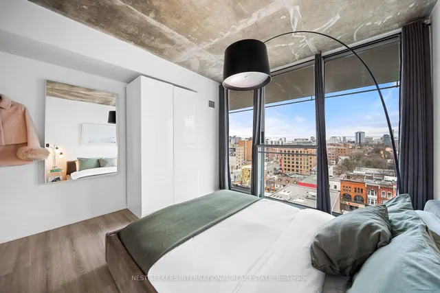 Additional image 10 of 388 Richmond St Unit 919