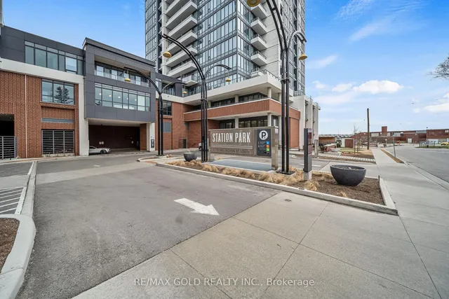 Additional image 3 of 15 Wellington St Unit 2905