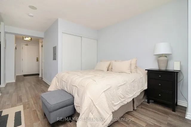 Additional image 7 of 650 Lawrence Ave Unit 721