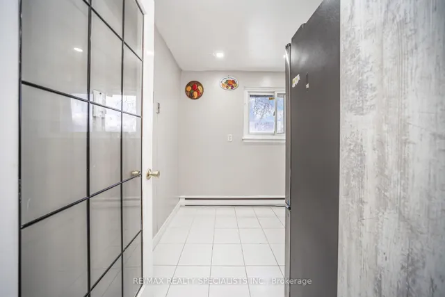 Additional image 17 of 20 Darras Crt