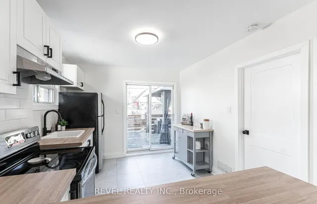 Additional image 4 of 64 Barons Ave