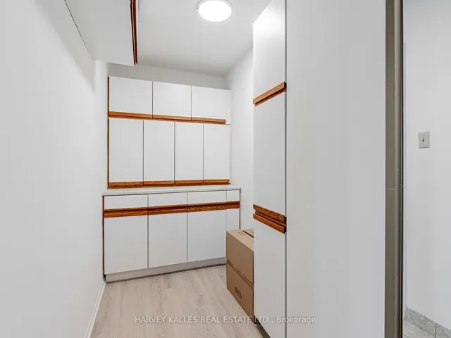 Additional image 5 of 55 Skymark Dr Unit 2004