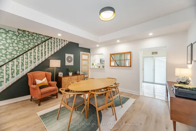 Additional image 12 of 165 Islington Ave