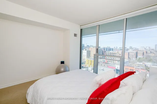 Additional image 22 of 388 Richmond St Unit 923