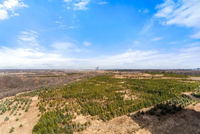 Additional image 19 of 45 Yorkland Blvd Unit 904