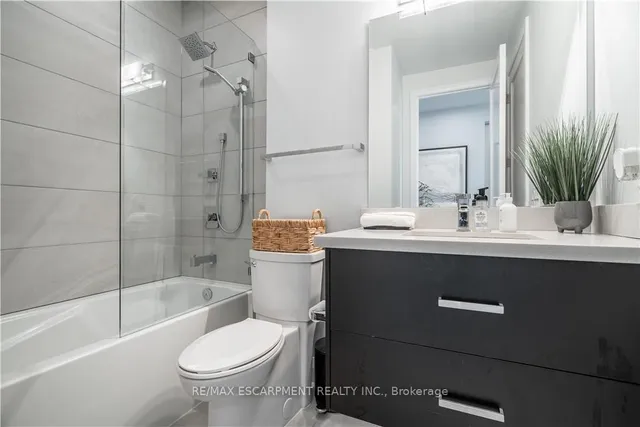 Additional image 19 of 101 Locke St Unit 409