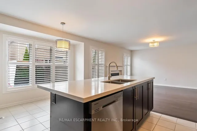 Additional image 23 of 255 Monaghan Cres