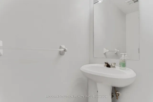 Additional image 15 of 760 Lawrence Ave Unit 228