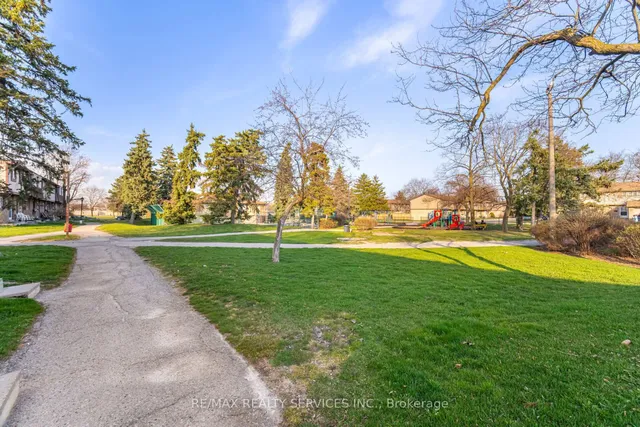 Additional image 38 of 93 Hansen Rd Unit 20