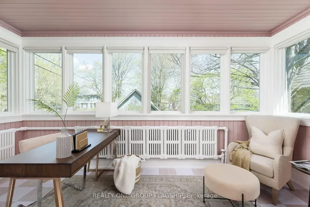 Additional image 35 of 69 Victoria Park Ave