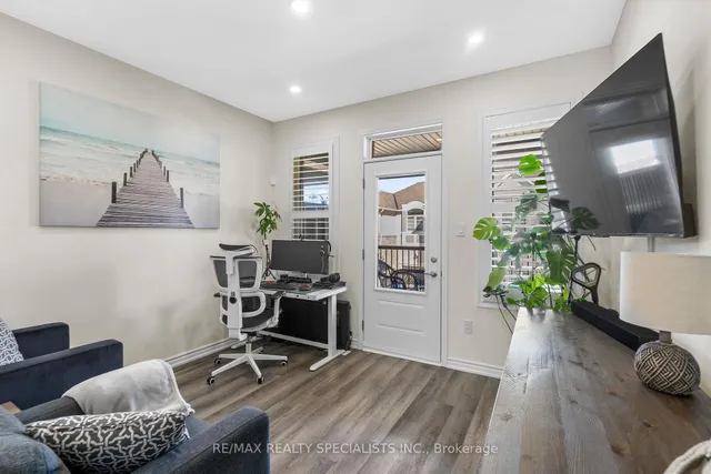 Additional image 29 of 975 Whitlock Ave Unit 23