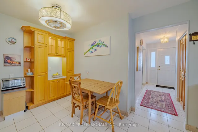 Additional image 13 of 184 Oakmeadow Blvd