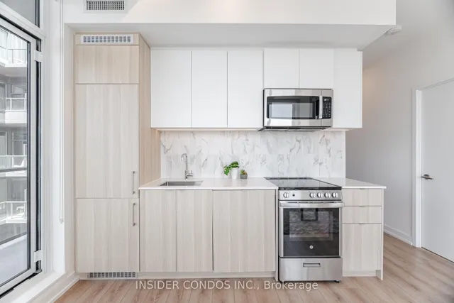 Additional image 14 of 500 Dupont St Unit 717