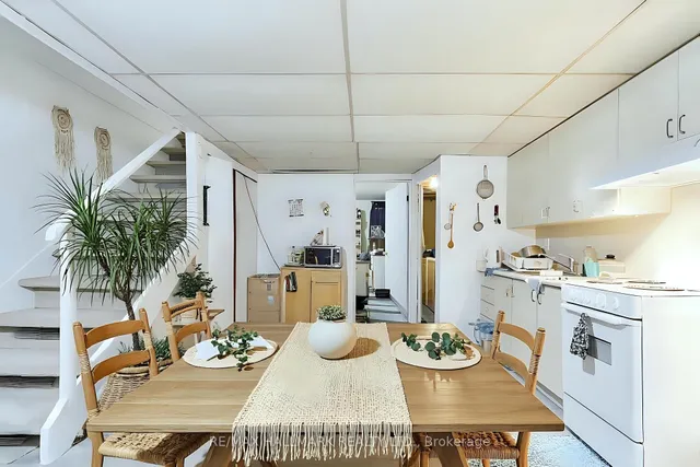 Additional image 15 of 47 Woody Vine Way