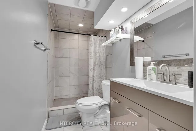 Additional image 41 of 98 Lola Cres