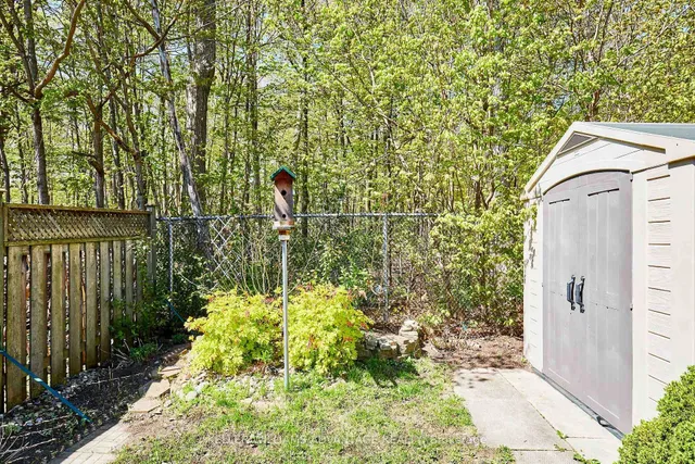 Additional image 20 of 76 Piperbrook Cres