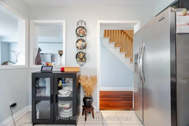 Additional image 20 of 770 Othello Crt Unit 70