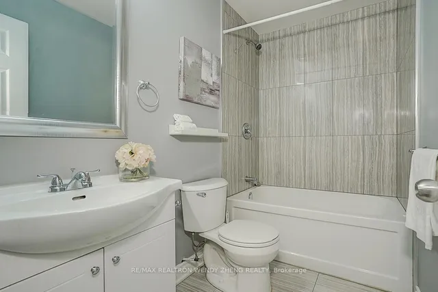 Additional image 38 of 245 Montrose Ave