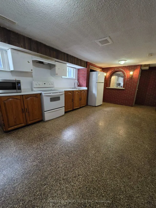 Additional image 30 of 3758 Keenan Cres