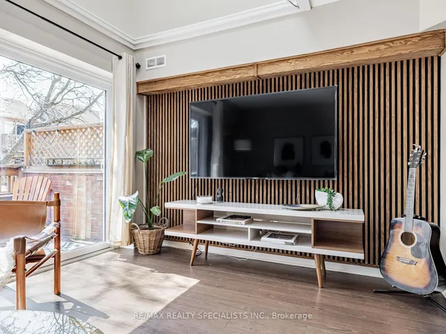 Additional image 18 of 2055 WALKERS Line Unit 227