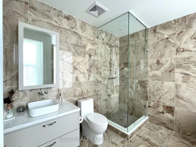 Additional image 26 of 455 Wellington St Unit 1002