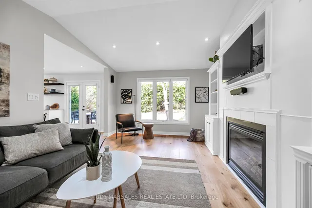 Additional image 16 of 6 Tinder Lane