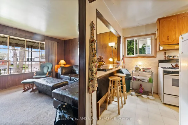 Additional image 15 of 296 Ivon Ave