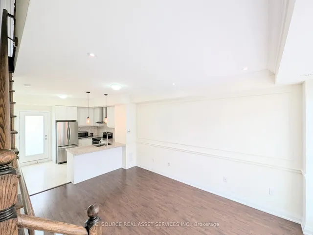 Additional image 8 of 3077 Cawthra Rd Unit 16