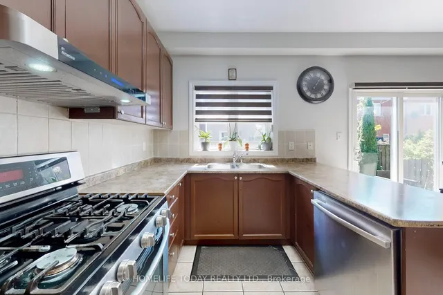 Additional image 18 of 40 Oblate Cres