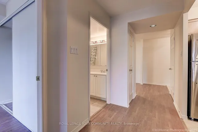 Additional image 14 of 889 Bay St Unit 512