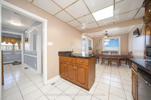 Additional image 22 of 4 Benstrow Ave