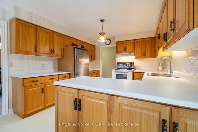 Additional image 15 of 950 Wintergreen Pl