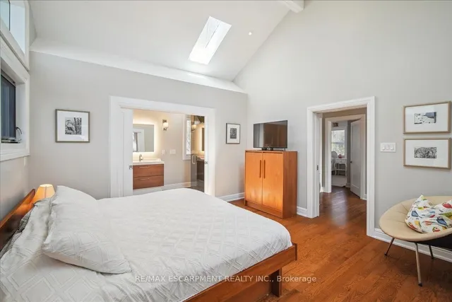 Additional image 22 of 1425 Plains Rd