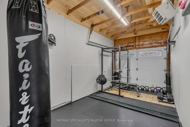 Additional image 30 of 2377 Cotswold Cres